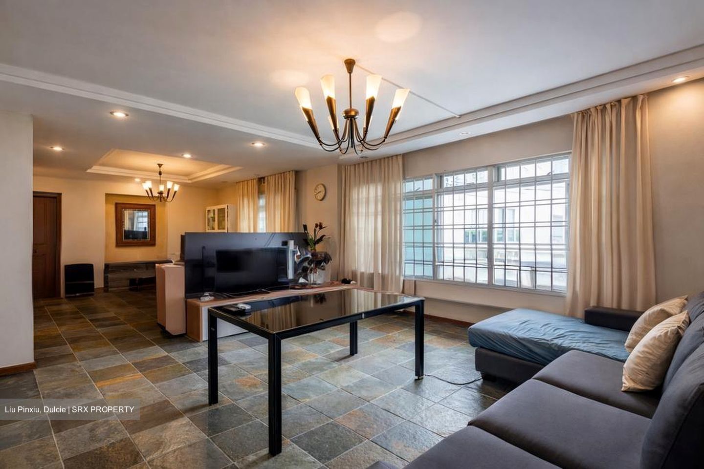Blk 237 Pasir Ris Street 21 (Pasir Ris), HDB Executive #567750421